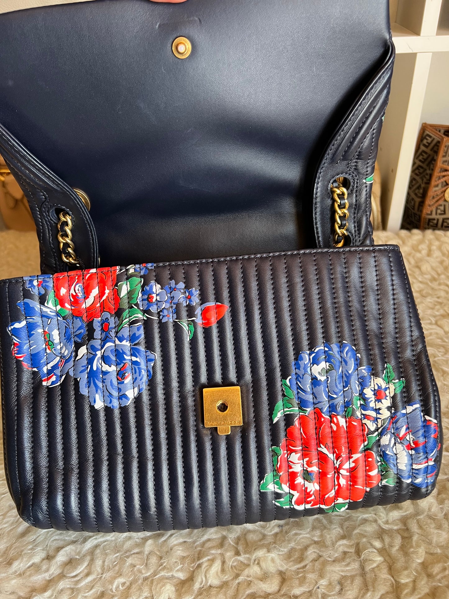 Tory Burch Flower Soft Fleming Quilted, Convertible Crossbody Bag